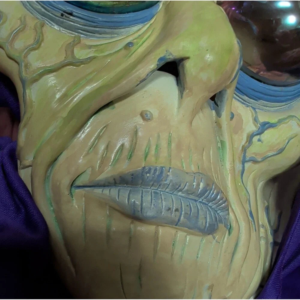 VTG Easter Unlimited Green Purple Space Martian Alien Hooded Mask HALLOWEEN!